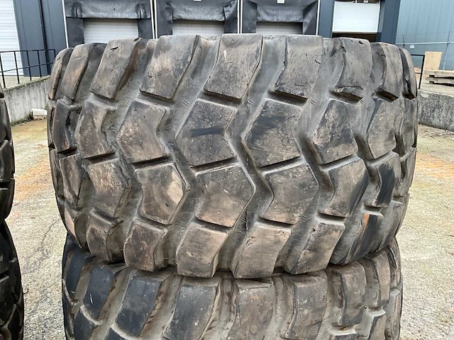 Aeolus 750/65r25 industrie band met velg (4x) - afbeelding 8 van  12