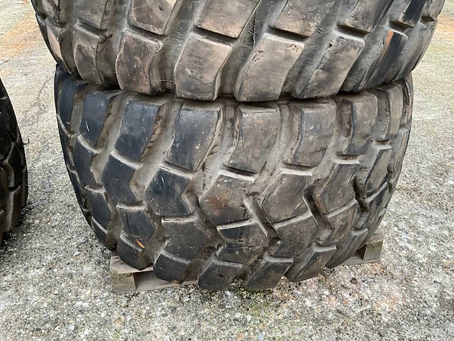 Aeolus 750/65r25 industrie band met velg (4x) - afbeelding 9 van  12