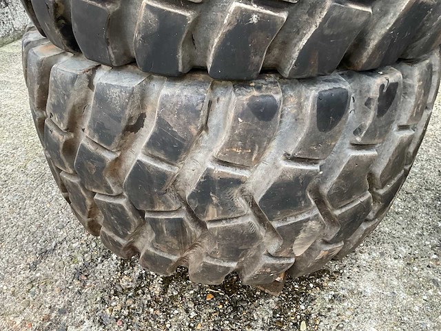 Aeolus 750/65r25 industrie band met velg (4x) - afbeelding 11 van  12