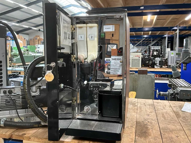 Aequator sao paulo koffieautomaat - afbeelding 8 van  10