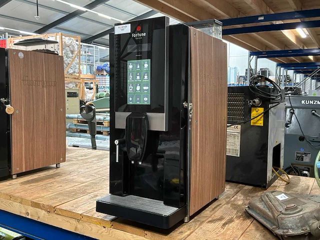 Aequator sao paulo koffieautomaat - afbeelding 1 van  10