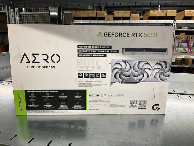 Aero geforce rtx 5080 videokaart - afbeelding 2 van  4