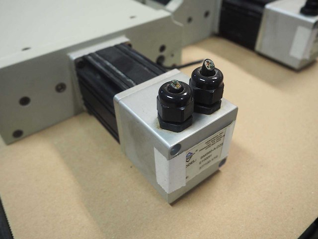 Aerotech ats20015 & ats200010 motorized linear stages - afbeelding 4 van  7
