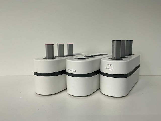 Aesculap - batterij lader - afbeelding 1 van  2