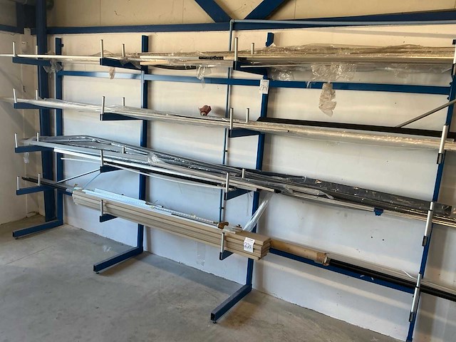 Aestic draagarmstelling 3 secties - afbeelding 1 van  5
