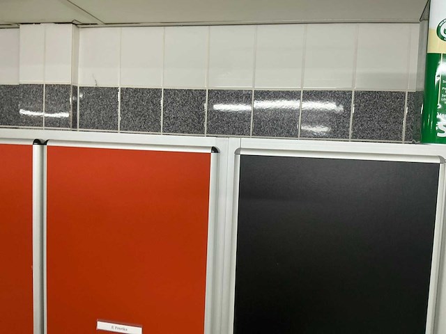 Aestic lockerkast 23 deurs - afbeelding 7 van  9