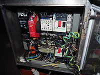 Aew - afbeelding 2 van  10