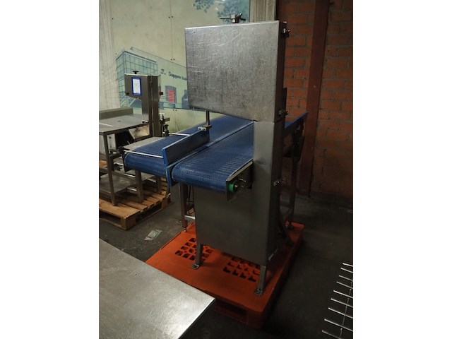 Aew - afbeelding 5 van  10