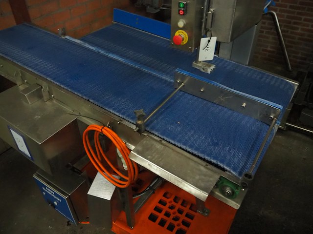 Aew - afbeelding 6 van  10