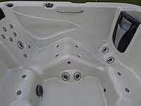 Aeware 6 persoons jacuzzi en buitenspa - afbeelding 6 van  33