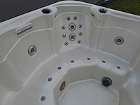 Aeware 6 persoons jacuzzi en buitenspa - afbeelding 11 van  33