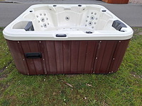 Aeware 6 persoons jacuzzi en buitenspa - afbeelding 26 van  33