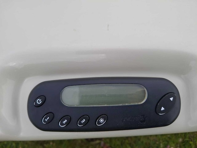 Aeware 6 persoons jacuzzi en buitenspa - afbeelding 23 van  33
