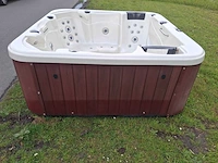 Aeware 6 persoons jacuzzi en buitenspa - afbeelding 22 van  33