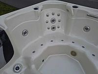 Aeware 6 persoons jacuzzi en buitenspa - afbeelding 15 van  33