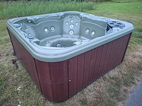 Aeware 7 persoons amerikaans jacuzzi en buitenspa - afbeelding 17 van  25