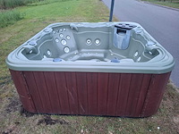 Aeware 7 persoons amerikaans jacuzzi en buitenspa - afbeelding 13 van  25