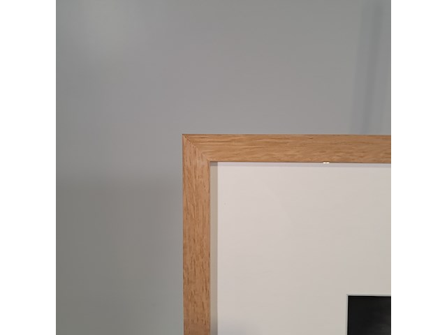 Afbeelding in lijst, een toeschouwer zorgt bij de tour de france voor verkoelng voor de renners aldo ronconni en maurice diot - afbeelding 5 van  7