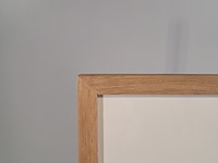 Afbeelding in lijst, in de gang bij de kapstok in de rij voor de schoolarts - afbeelding 4 van  5