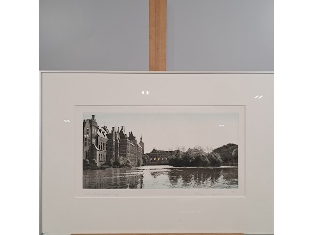 Afbeelding in lijst, wim bettenhausen, hofvijver in tegenlicht 26/42, 1995 - afbeelding 2 van  8