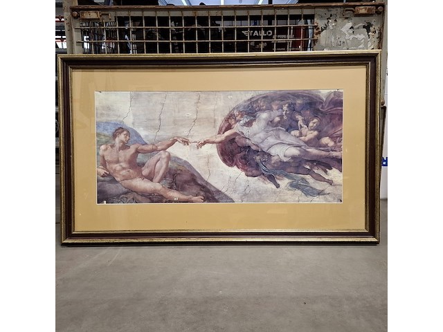 Afbeelding michelangelo "creation of adam" in grote lijst - afbeelding 1 van  6