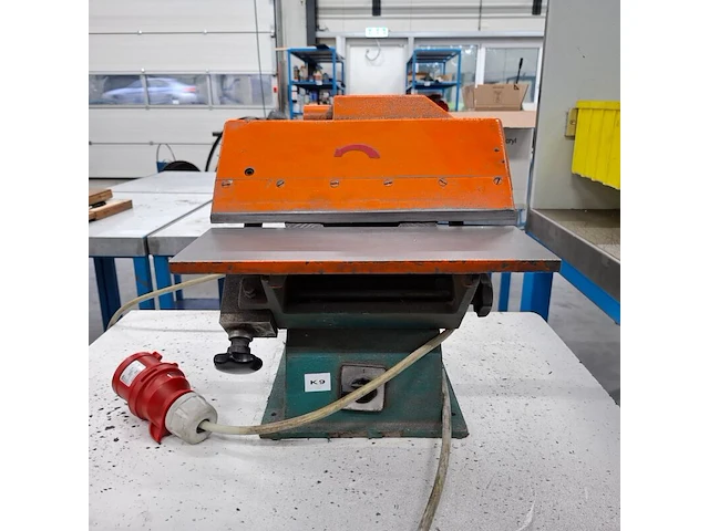 Afbraammachine op tafel - afbeelding 3 van  7