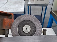 Afbraammachine op tafel - afbeelding 5 van  7