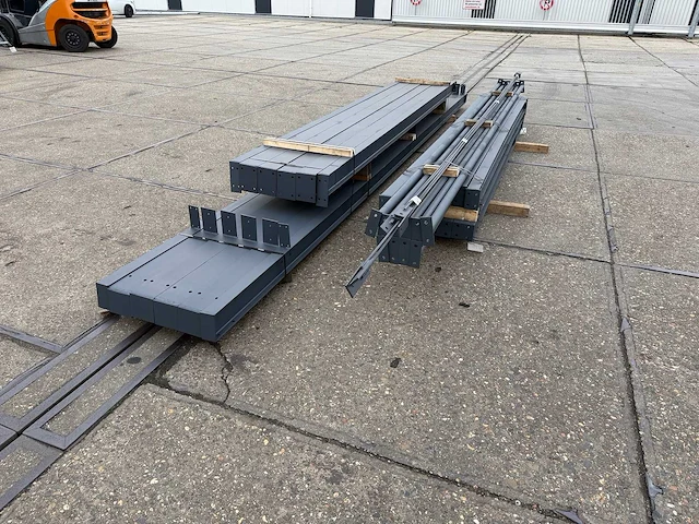 Afdak - staalconstructie 6.50 x 25.00 meter (162m2) - afbeelding 2 van  13