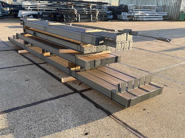 Afdak - staalconstructie 6.50 x 30.00 meter (195m2) - afbeelding 10 van  12