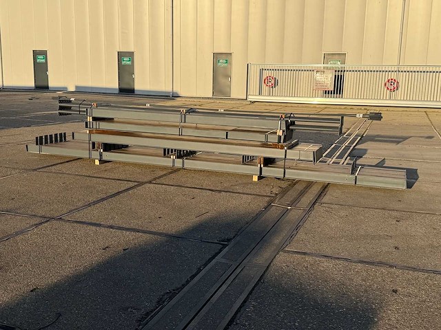 Afdak - staalconstructie 6.50 x 30.00 meter (195m2) - afbeelding 4 van  12