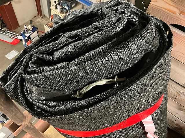 Afdeknet - afbeelding 2 van  3