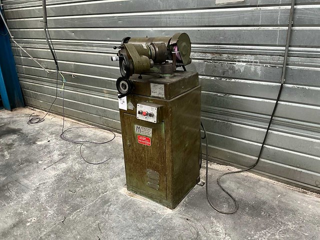 Affilatrici m3 gereedschap slijpmachine - afbeelding 1 van  11
