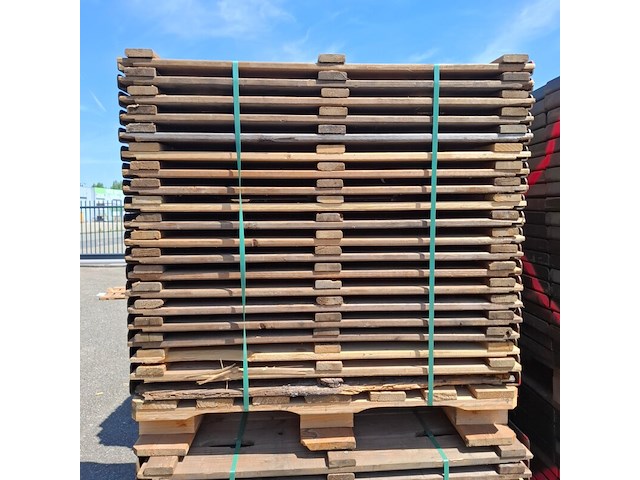 Afgekeurde pallets en randen - afbeelding 7 van  9