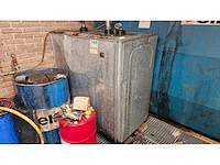 Afgewerkte olie tank 1000l enkelwandig staal