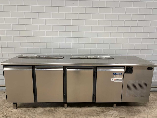 Afinox -rvs koelwerkbank met ingebouwde saladiere - afbeelding 1 van  7