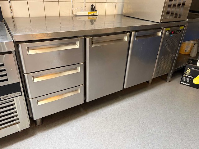 Afinox thrym koelwerkbank - afbeelding 1 van  16