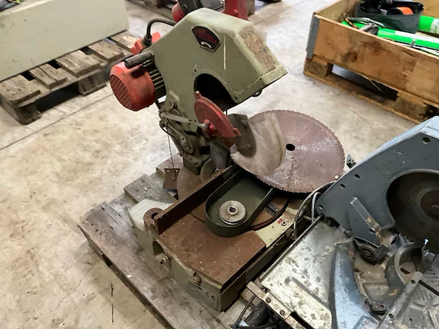 Afkortcirkelzaagmachine (2x) - afbeelding 4 van  7