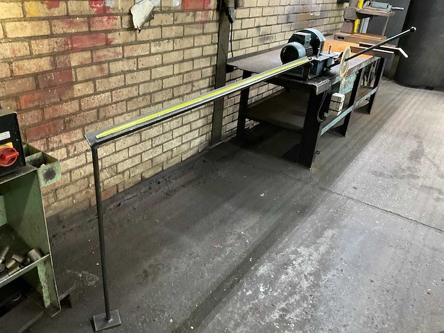 Afkortcirkelzaagmachine - afbeelding 2 van  7