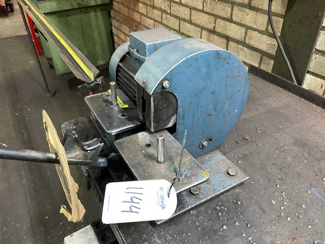 Afkortcirkelzaagmachine - afbeelding 3 van  7