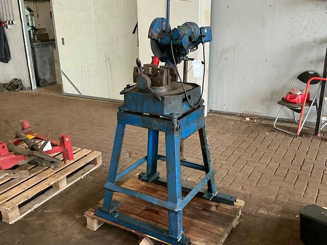 Afkortcirkelzaagmachine - afbeelding 1 van  7