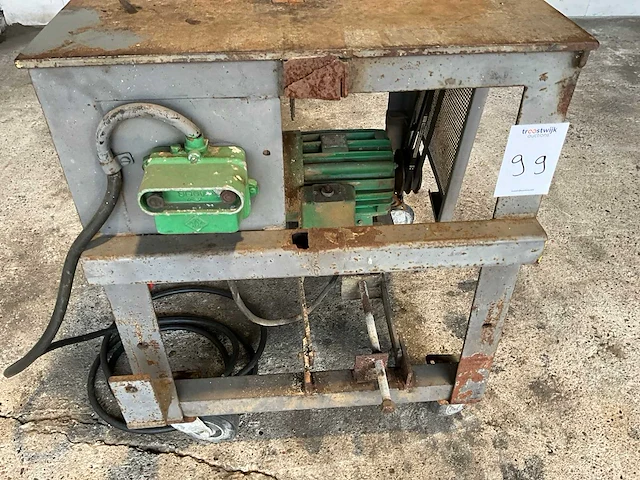 Afkortcirkelzaagmachine - afbeelding 5 van  7