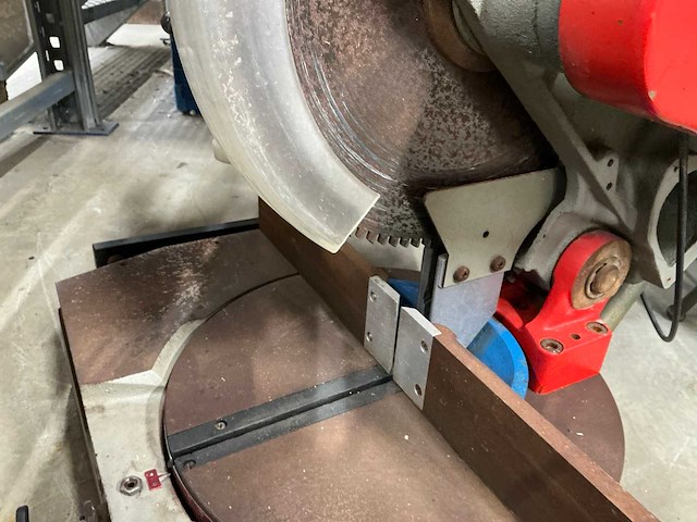Afkortcirkelzaagmachine - afbeelding 2 van  6