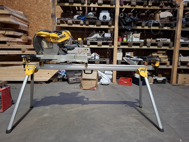 Afkort/verstekzaag met onderstel de walt, dws780-qs - de7023-xj - afbeelding 1 van  16