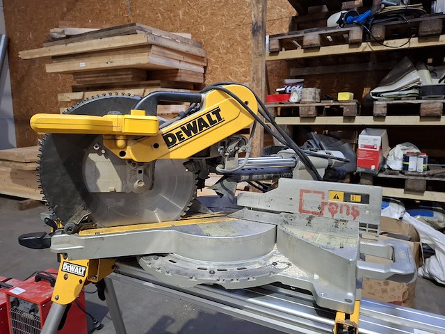 Afkort/verstekzaag met onderstel de walt, dws780-qs - de7023-xj - afbeelding 9 van  16