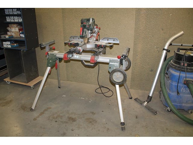 Afkort/verstekzaag metabo kgsv 72 xact sym op uitschuifbaar, inklapbaar en verrijdbaar onderstel metabo ksu... - afbeelding 1 van  6