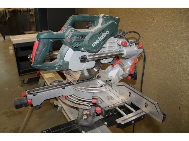 Afkort/verstekzaag metabo kgsv 72 xact sym op uitschuifbaar, inklapbaar en verrijdbaar onderstel metabo ksu... - afbeelding 2 van  6