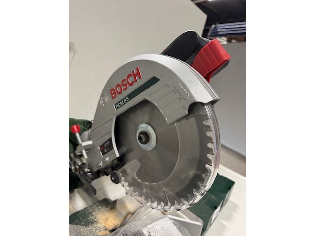 Afkortzaag bosch, pcm 8 s, groen - afbeelding 2 van  7