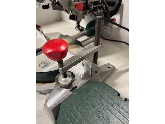 Afkortzaag bosch, pcm 8 s, groen - afbeelding 7 van  7