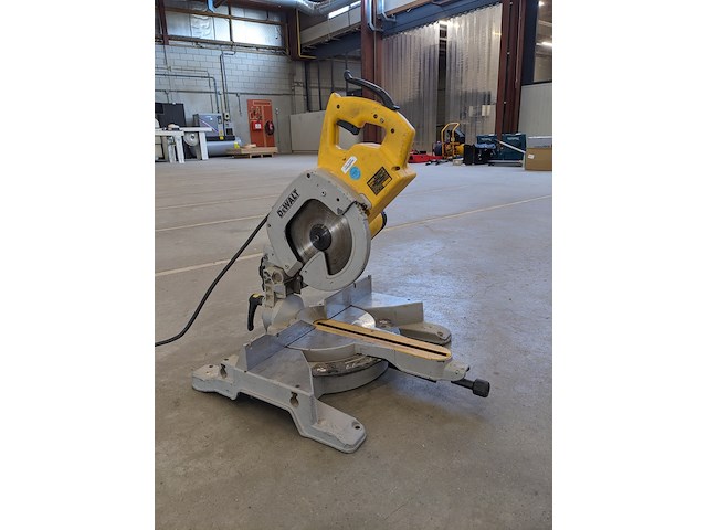 Afkortzaag dewalt, dw707 - afbeelding 1 van  5