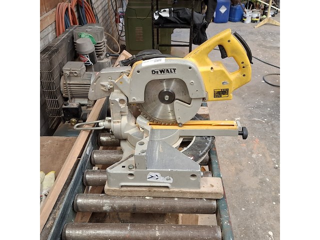 Afkortzaag dewalt, dw707 - afbeelding 5 van  8